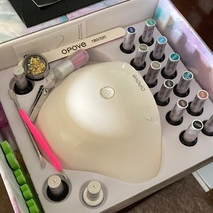 Complete Gel Polish Kit w Light